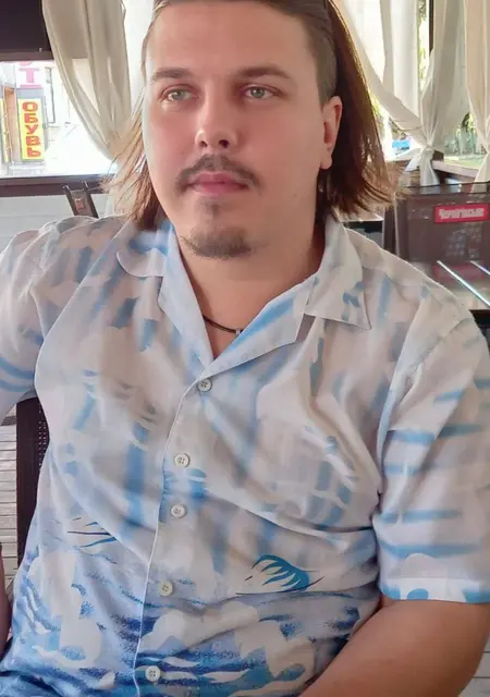 Я Владимир, 34, знакомлюсь для совместных путешествий в Первомайске
