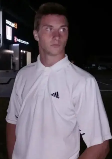 Я Егор, 20, знакомлюсь на одну ночь в Минске