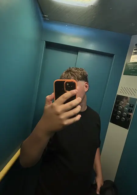 Я Alessandro, 18, знакомлюсь без обязательств в Риме