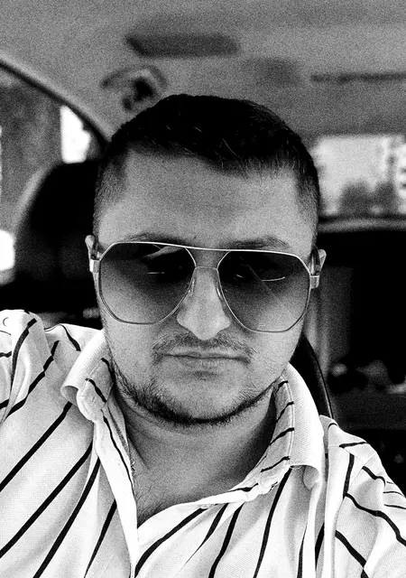 Артур из Бобруйска, ищу на сайте знакомства на одну ночь