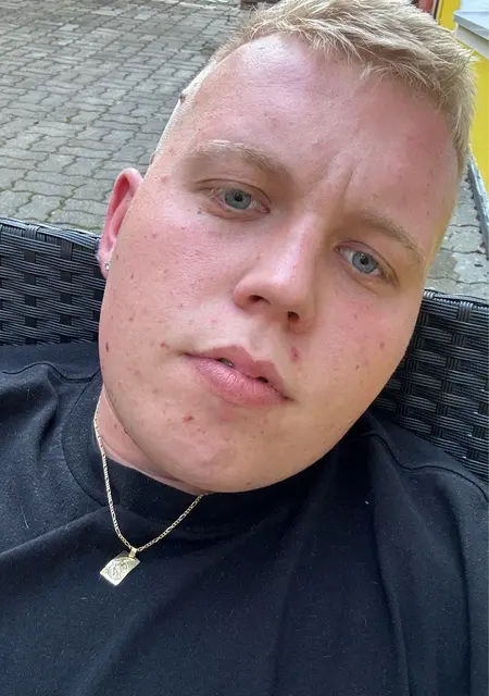 Я Ales, 24, из Брно, ищу знакомства без обязательств