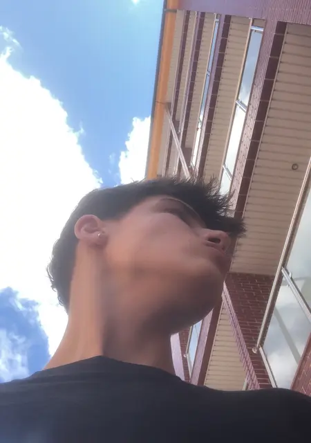 Soy Mateoo, 19 años, conociéndome para relación sin ataduras en Salamanca