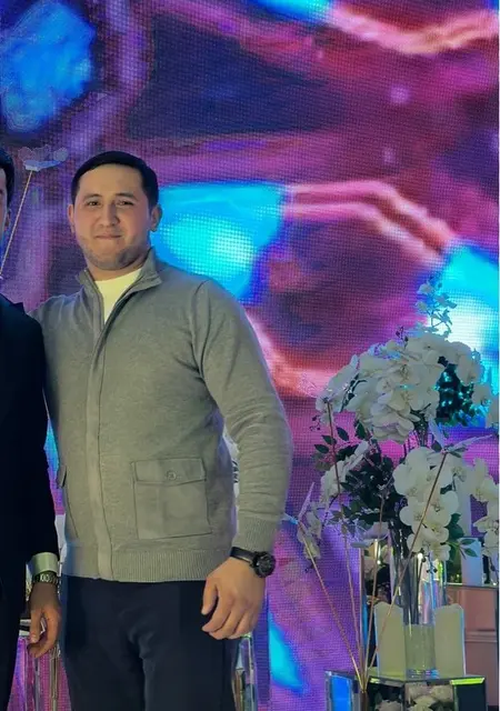 Я Жохонгир, 31, знакомлюсь для общения в Ташкенте