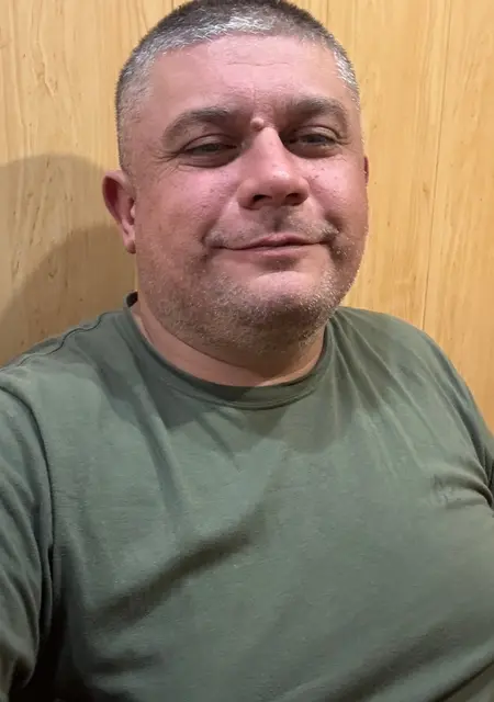 Александр из Першотравенска, ищу на сайте общение