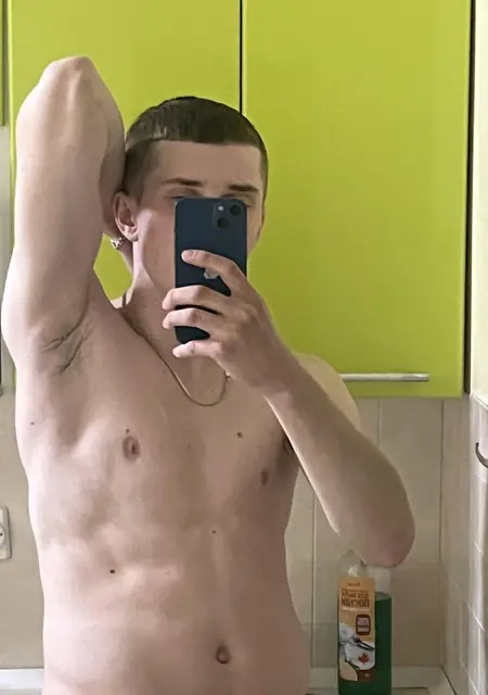 Xolob из Франкфурта-на-майне, ищу на сайте вирта