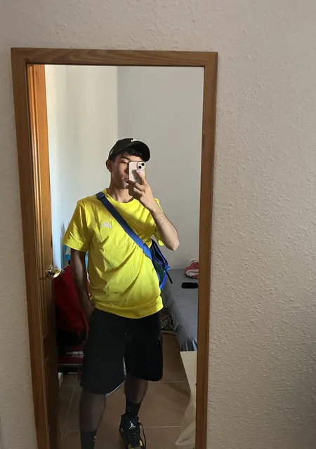 Sebastián de Málaga, tengo 26 años, listo para conocer para pasatiempo agradable