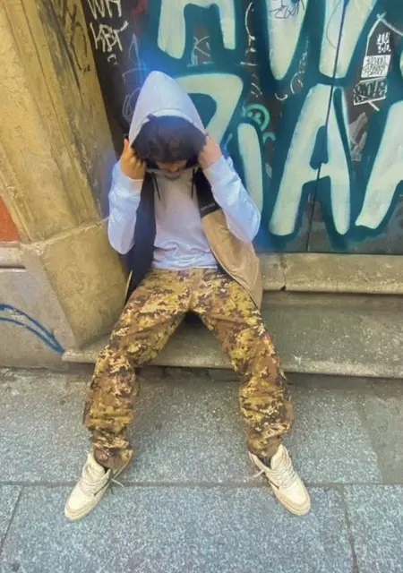 Я Alex, 20, из Неаполя, ищу знакомства без обязательств