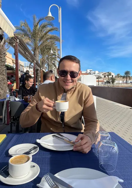 Konstantino de Cartagena, tengo 31 años, listo para conocer para relación abierta