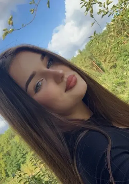 Kira из Олесница, мне 34, познакомлюсь на одну ночь