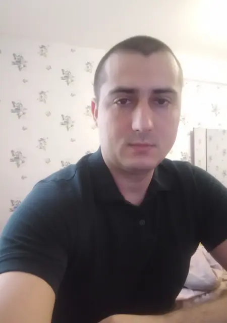 Костя из Кривого Рога, мне 35, познакомлюсь без обязательств