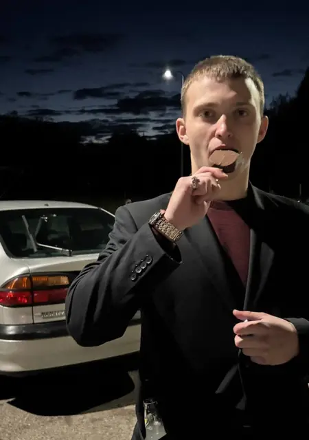 Я Данила, 22, из Полоцка, ищу знакомство для приятного времяпровождения