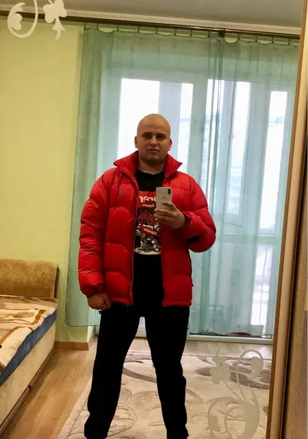 Руслан з Івано-Франківська, шукаю на сайті знайомства на одну ніч