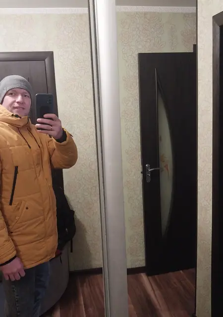 Я Саша, 33 років, знайомлюсь без зобов'язань у Луцьку