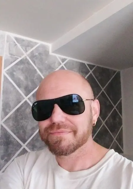 Julio из Толедо, ищу на сайте знакомства на одну ночь