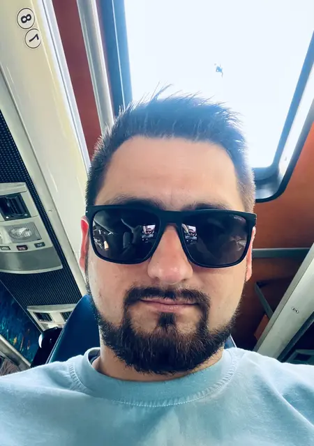 Vitalii из Николаева, мне 30, познакомлюсь на одну ночь