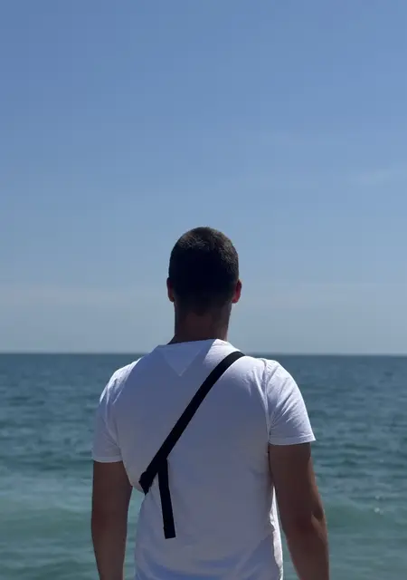 Я Olexandr, 22 років з Ужгорода, шукаю знайомство для дружби