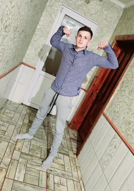 Я Вася, 18, знакомлюсь для постоянных отношений в Перечине