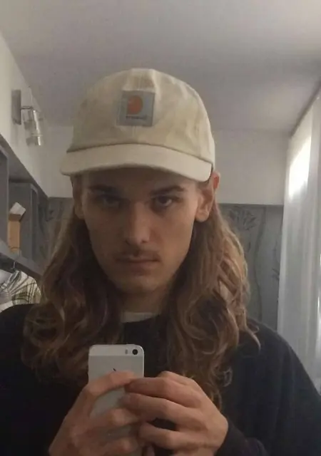 Я Олег, 28, из Кишинёва, ищу знакомства без обязательств