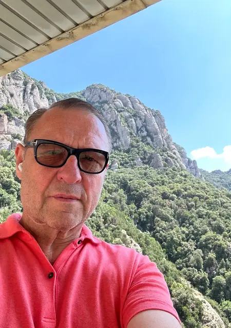 Yury из Бишкека, ищу на сайте общение