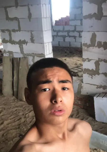 Макс из Алматы, ищу на сайте знакомства без обязательств