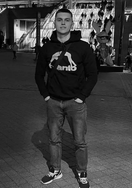 Марат з Миколаєва, мені 25 років, познайомлюсь на одну ніч