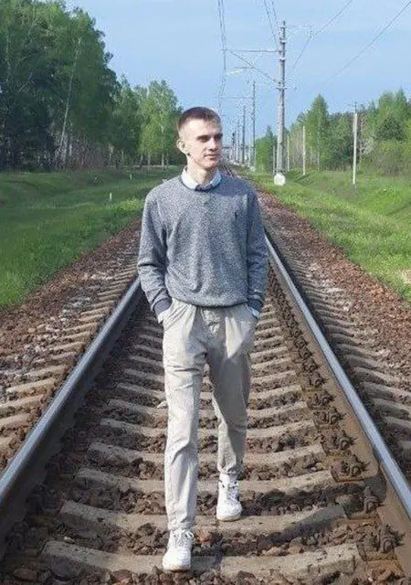 Я Даник, 21, знакомлюсь на одну ночь в Гомеле