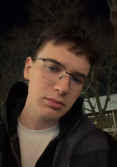 Я Дмитрий, 19, знакомлюсь для вирта в Вене