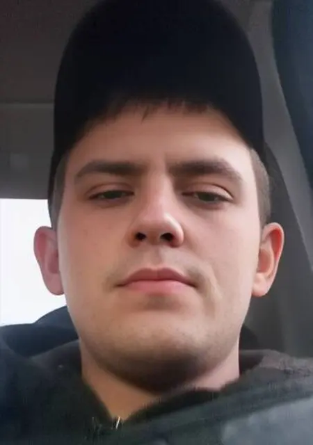 Я Александр, 22, знакомлюсь без обязательств в Мариуполе