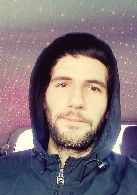 Anun Azganun из Еревана, мне 25, познакомлюсь на одну ночь