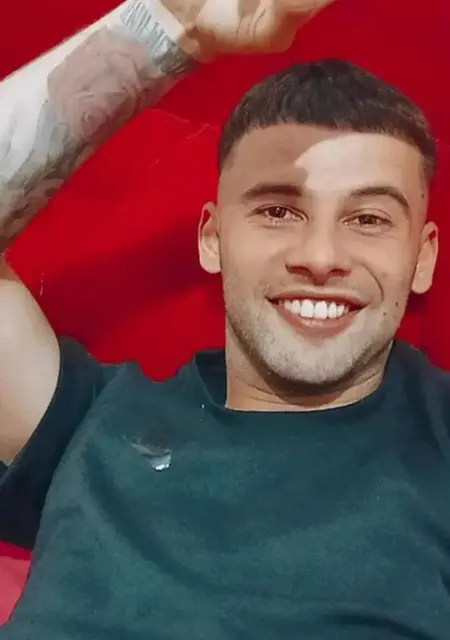 Soy Ixrdv, 26 años, conociéndome para lío de una noche en Valencia