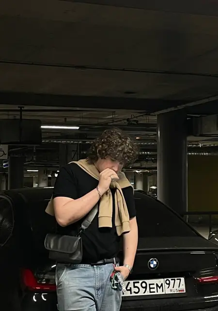 Я Тёмик, 18, из Стокгольма, ищу знакомство для дружбы