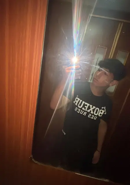 Я Marco, 26, знакомлюсь для вирта в Генуе