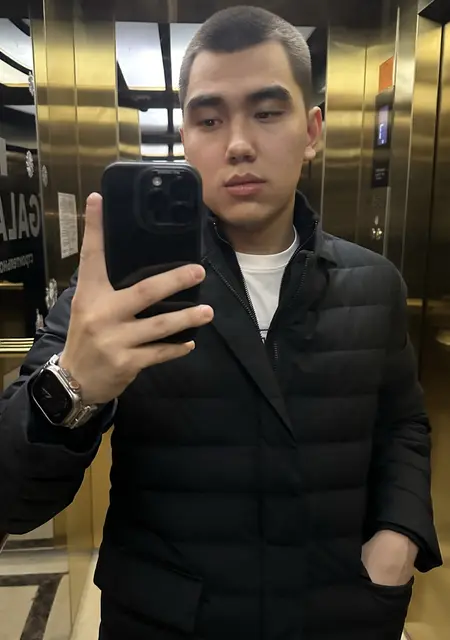 Я Saken, 21, знакомлюсь без обязательств в Астане