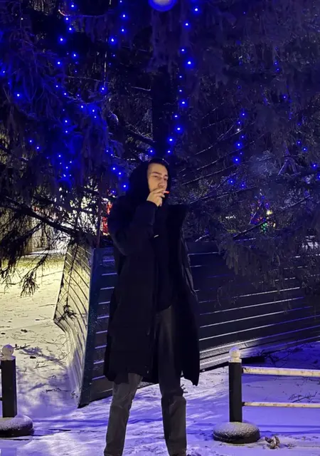 Я Данил, 21, из Вены, ищу знакомства без обязательств