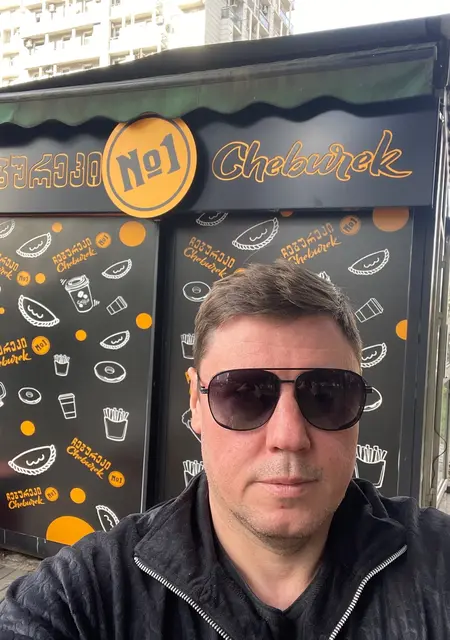 Александр из Анталии, ищу на сайте знакомства без обязательств