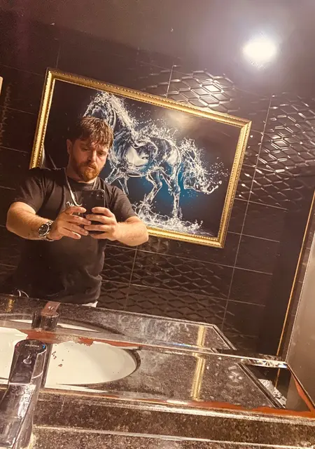 Я Soner, 31, из Анкары, ищу знакомства на одну ночь