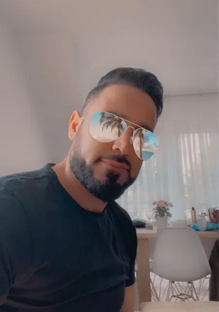 Я Ilhami, 40, знакомлюсь на одну ночь в Зигене