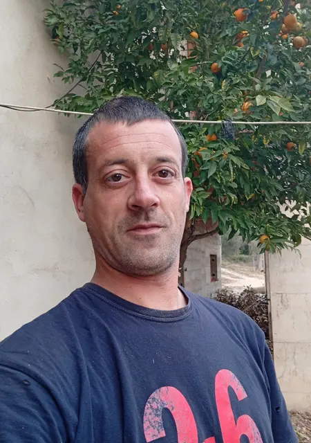 Josep из Мадрида, ищу на сайте знакомства без обязательств