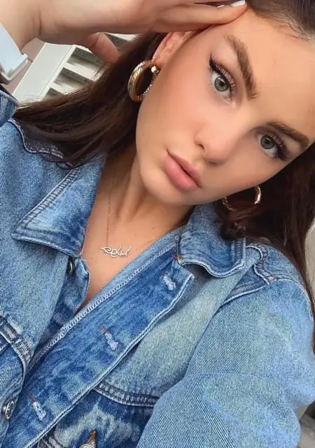 Arina из Могилёва, мне 24, познакомлюсь для дружбы