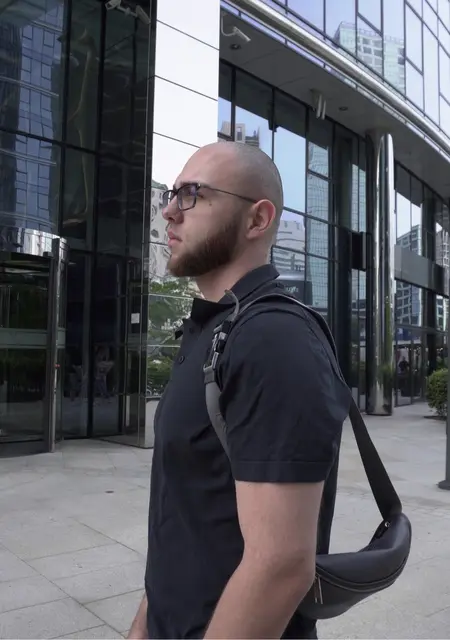 Dan из Пабьяницы, мне 27, познакомлюсь для приятного времяпровождения