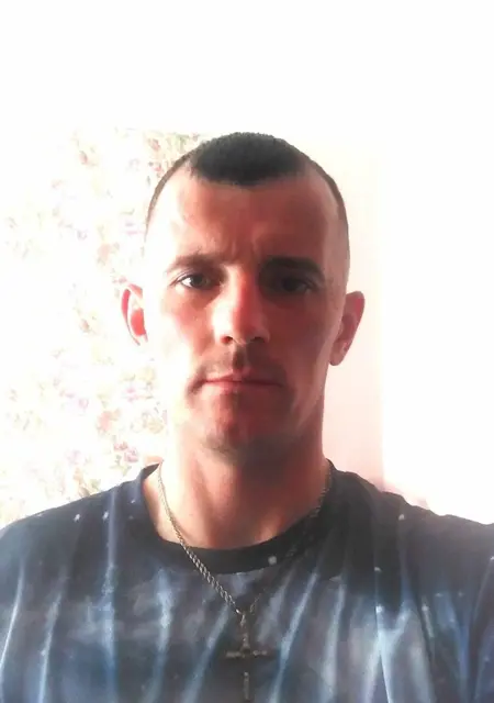 Валерий из Лиды, мне 41, познакомлюсь для приятного времяпровождения