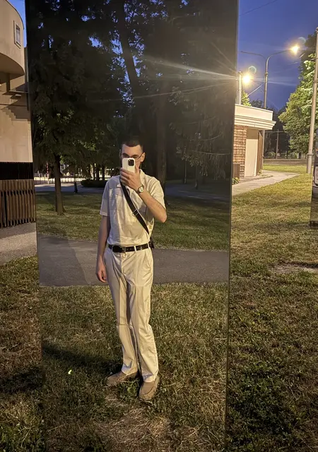 Костя из Харькова, мне 18, познакомлюсь без обязательств