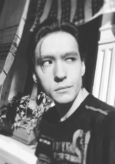 Я Глеб, 29 років з Одеси, шукаю знайомства без зобов'язань