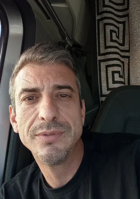 Soy Extraterrestres, 42 años, conociéndome para conversación virtual en Murcia