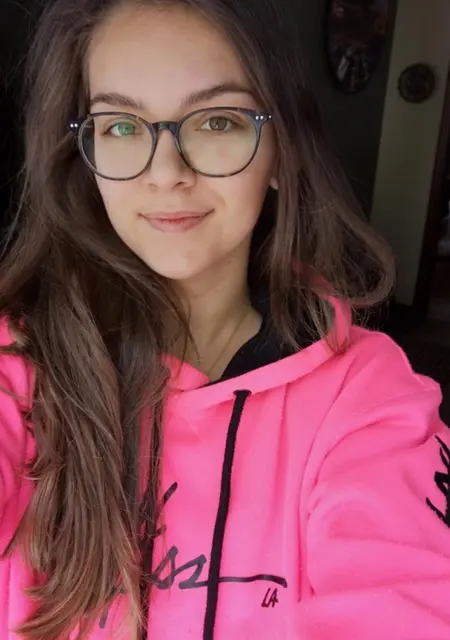 Juliette из Обервильи, мне 25, познакомлюсь для открытые отношения