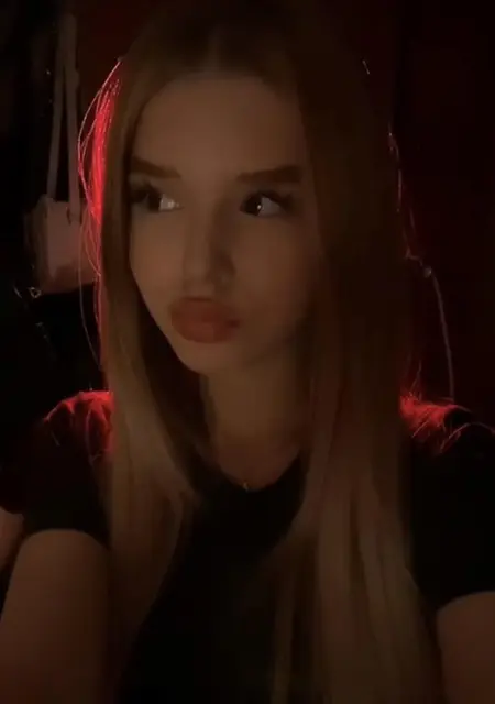 Я Кира, 21, знакомлюсь для общения в Копенгагене