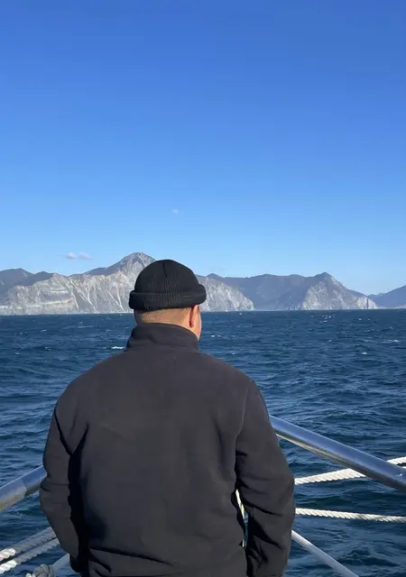 Я Денис, 19, из Вены, ищу знакомство для приятного времяпровождения