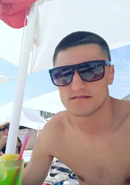 Я Антон, 34 років, знайомлюсь на одну ніч у Чернігові