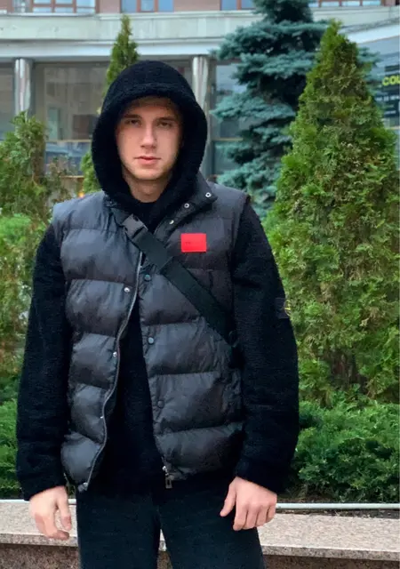 Я Влад, 21 років з Львова, шукаю знайомство для постійних стосунків