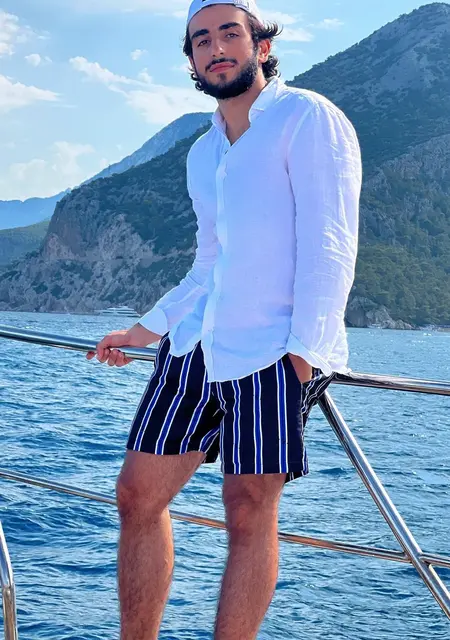 Я Ромео, 25, знакомлюсь без обязательств в Милане